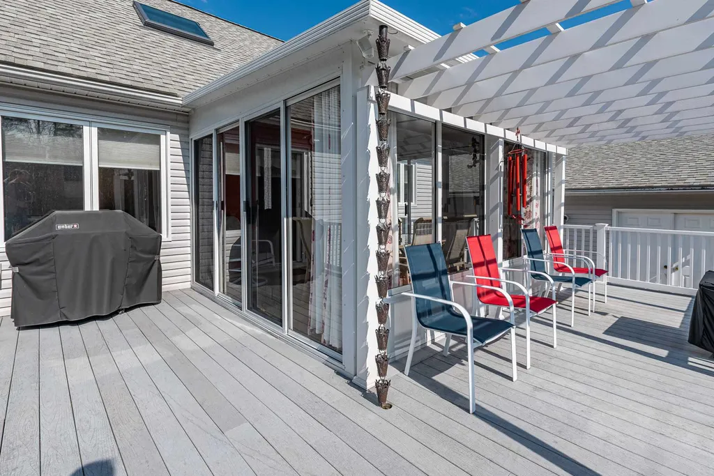13 Charles Henry Way Seabrook NH 03874