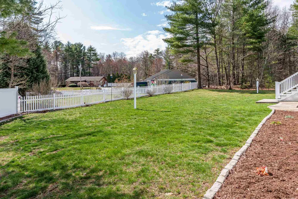 13 Charles Henry Way Seabrook NH 03874