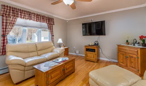 13 Charles Henry Way Seabrook NH 03874
