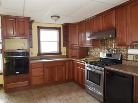 327 Orange Street Manchester NH 03104