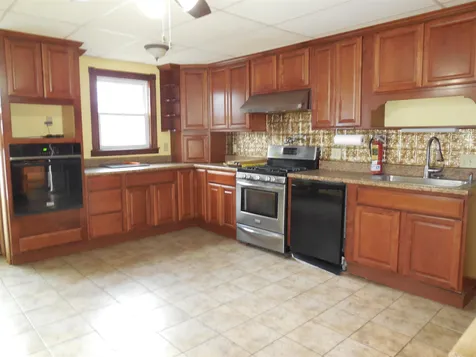 327 Orange Street Manchester NH 03104