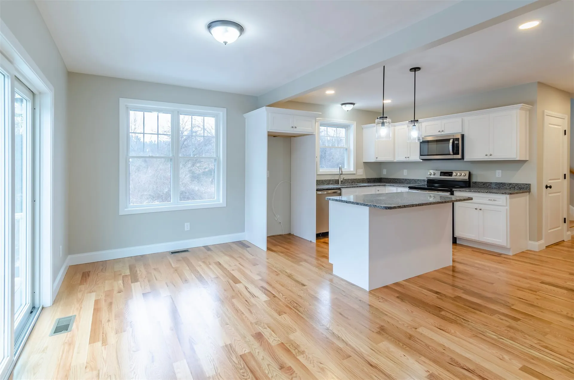 6b Button Drive Londonderry NH 03053
