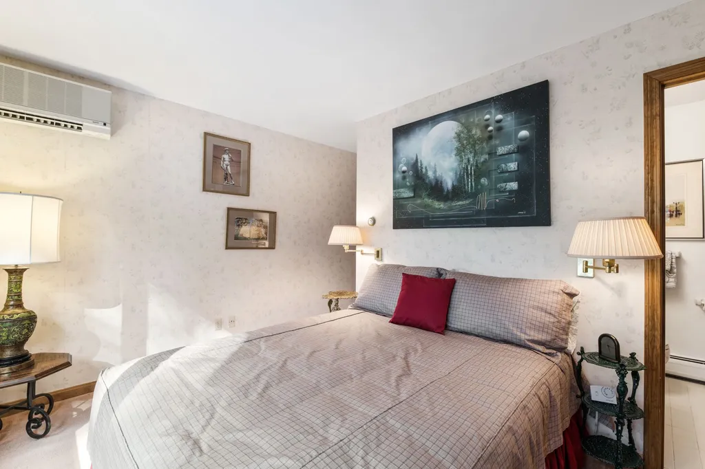14 Summit Drive Grantham NH 03753