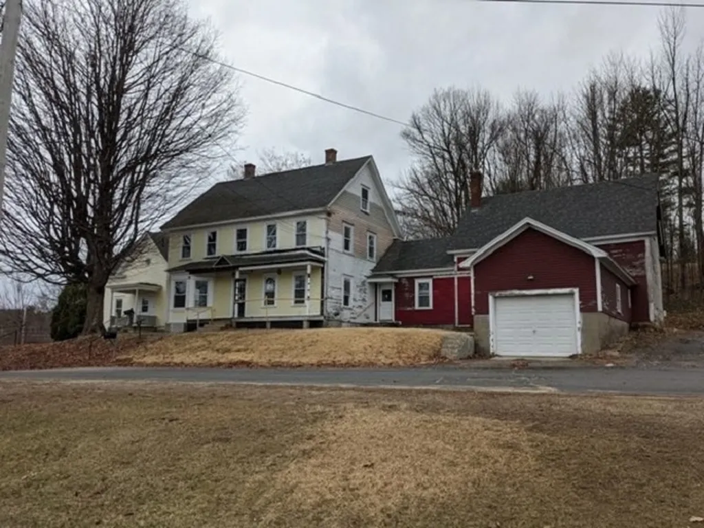 8 Church Street Greenville NH 03048