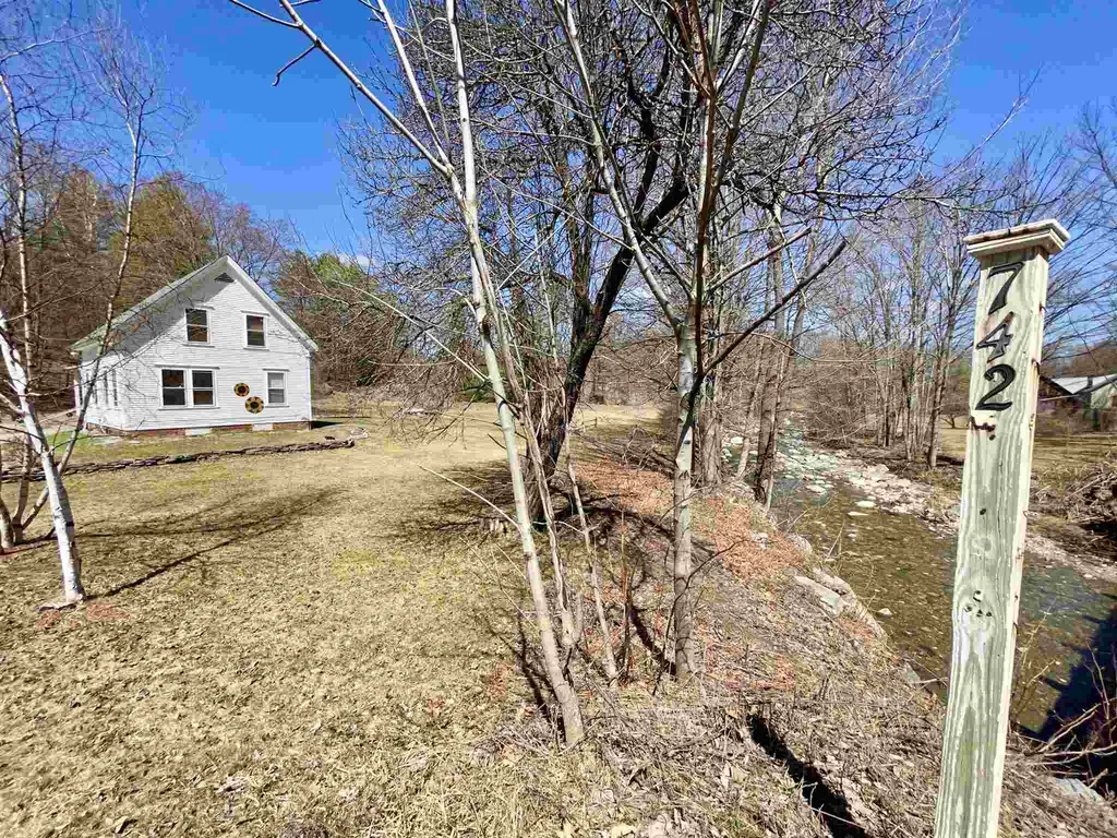 742 Grafton Street Chester VT 05143