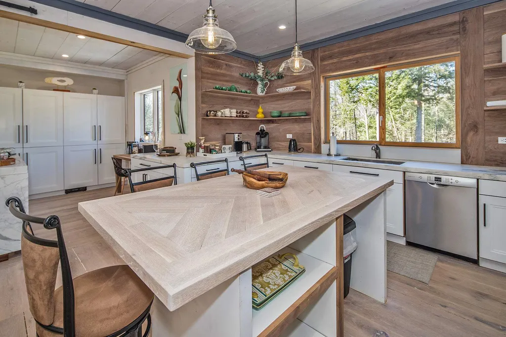 11 Beebe Hill Road Chittenden VT 05737
