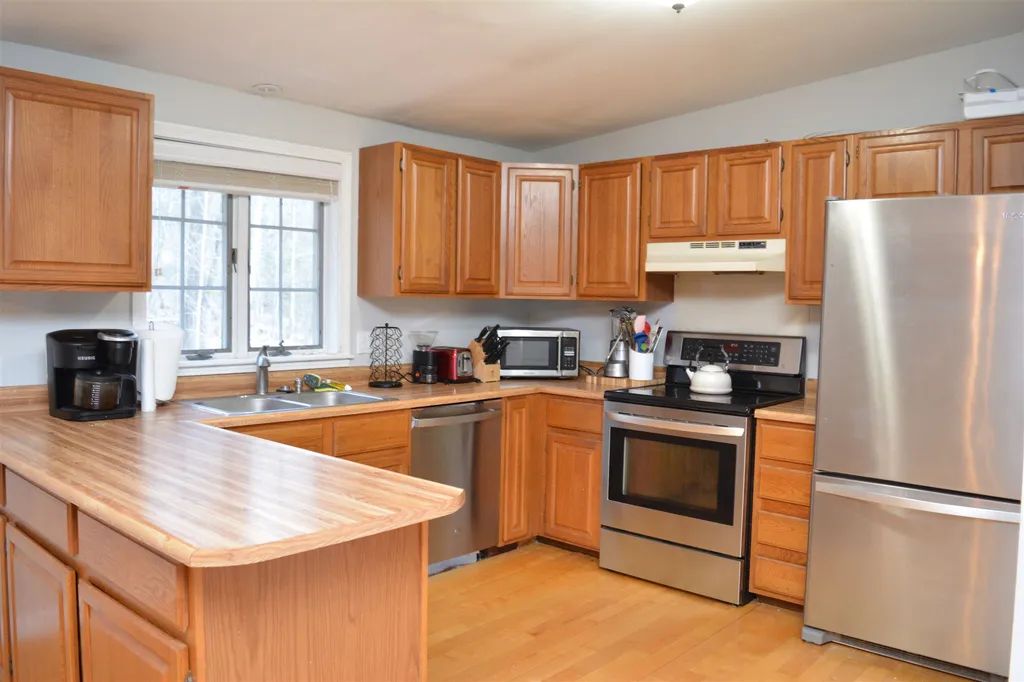 18 Butternut Road Grantham NH 03753