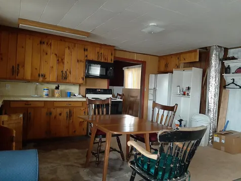 185 Main Street Colebrook NH 03576