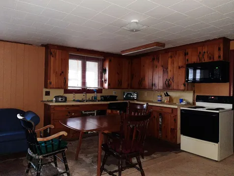 185 Main Street Colebrook NH 03576