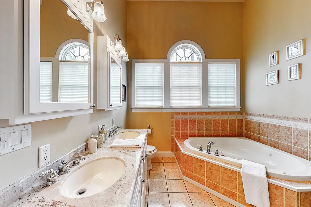 22 Dewitt Drive Alton NH 03809