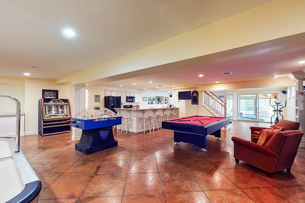 22 Dewitt Drive Alton NH 03809