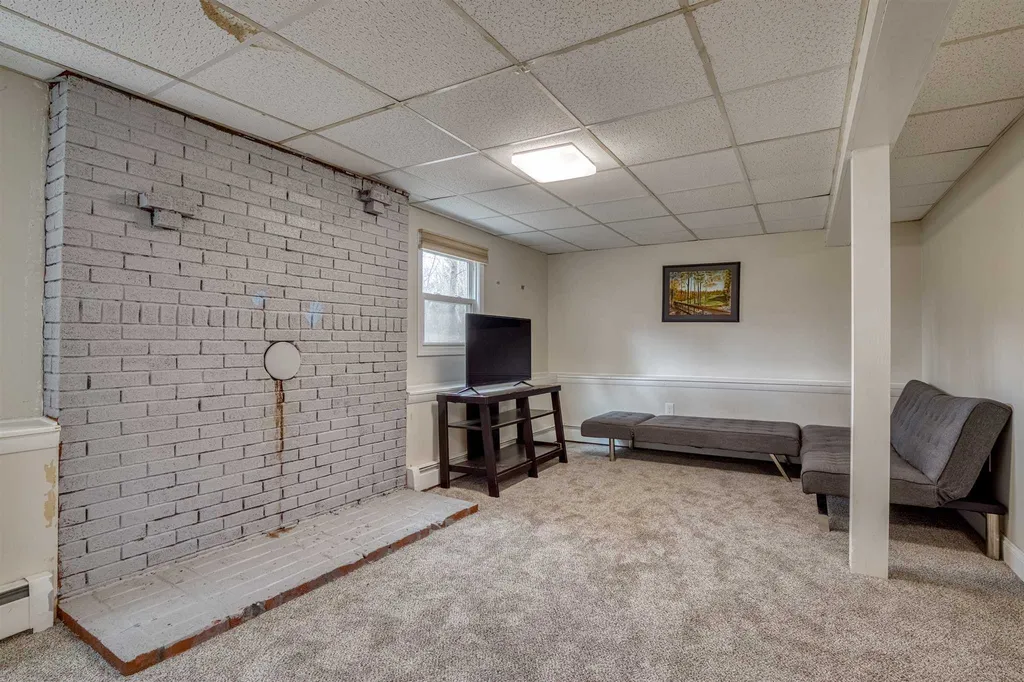 113 Wiley Hill Road Londonderry NH 03053