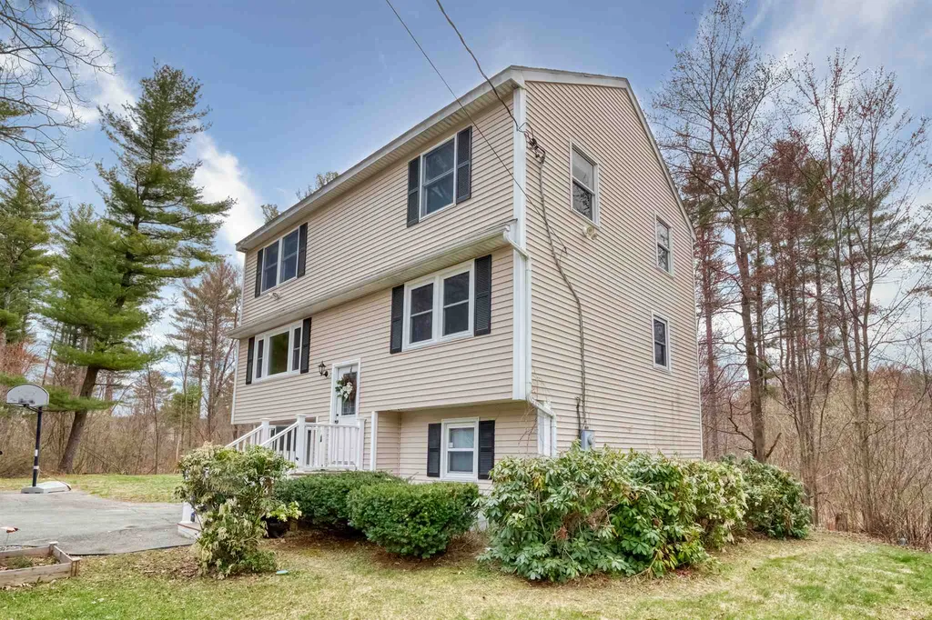 113 Wiley Hill Road Londonderry NH 03053