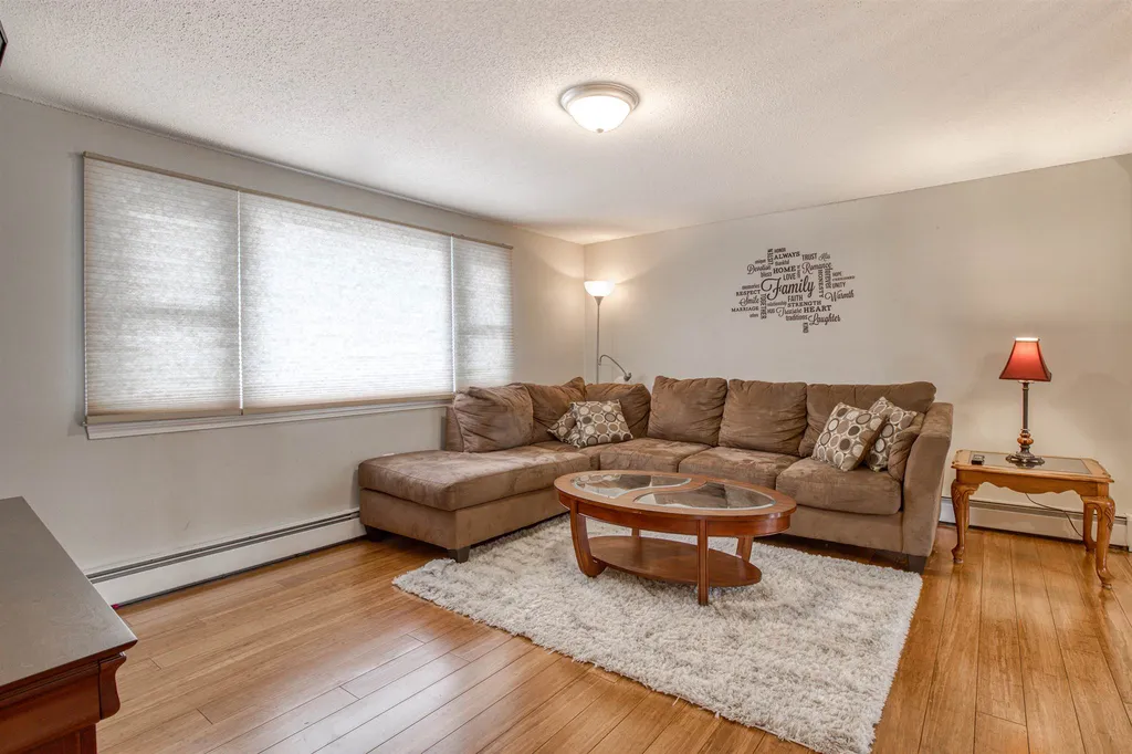 113 Wiley Hill Road Londonderry NH 03053