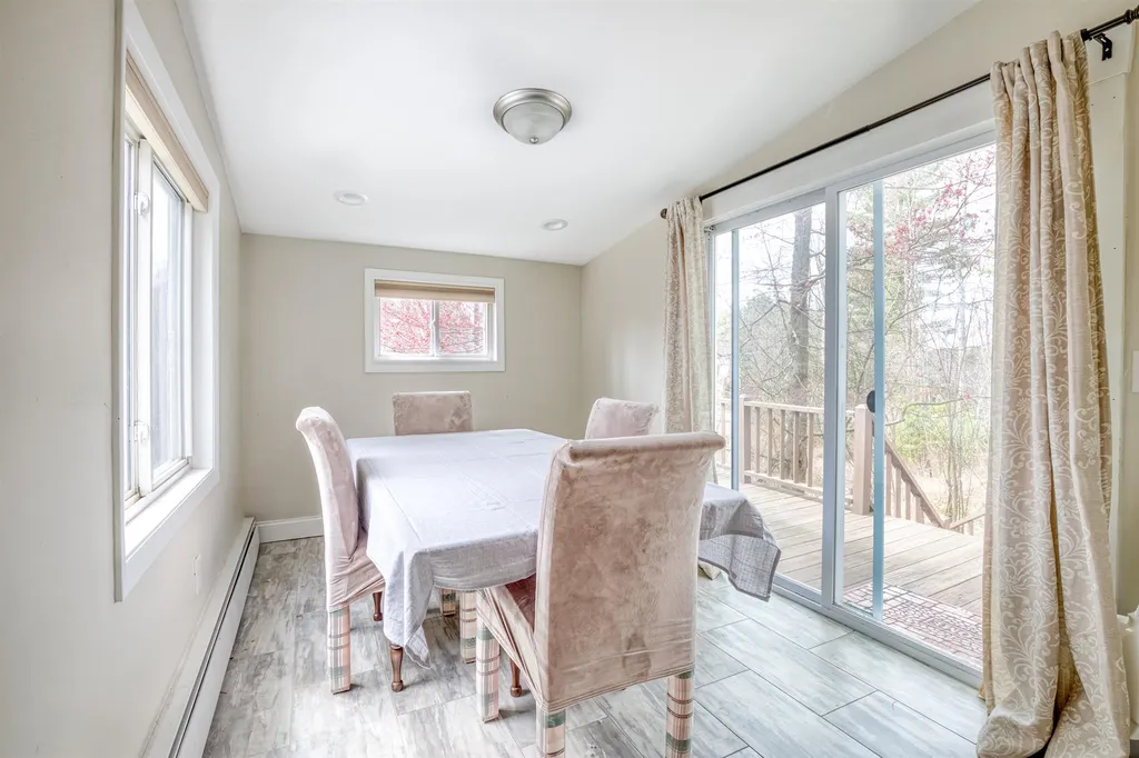 113 Wiley Hill Road Londonderry NH 03053