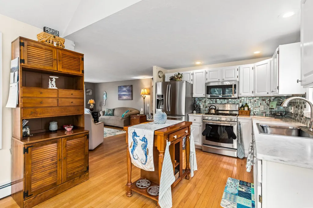 7 Alderwood Drive Stratham NH 03885