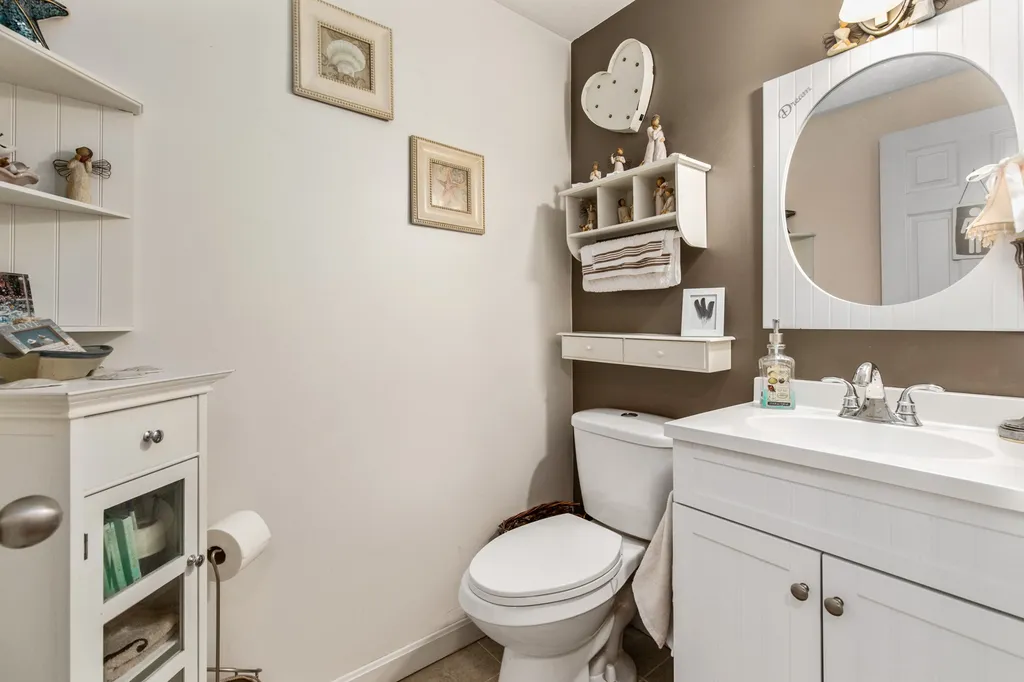 7 Alderwood Drive Stratham NH 03885