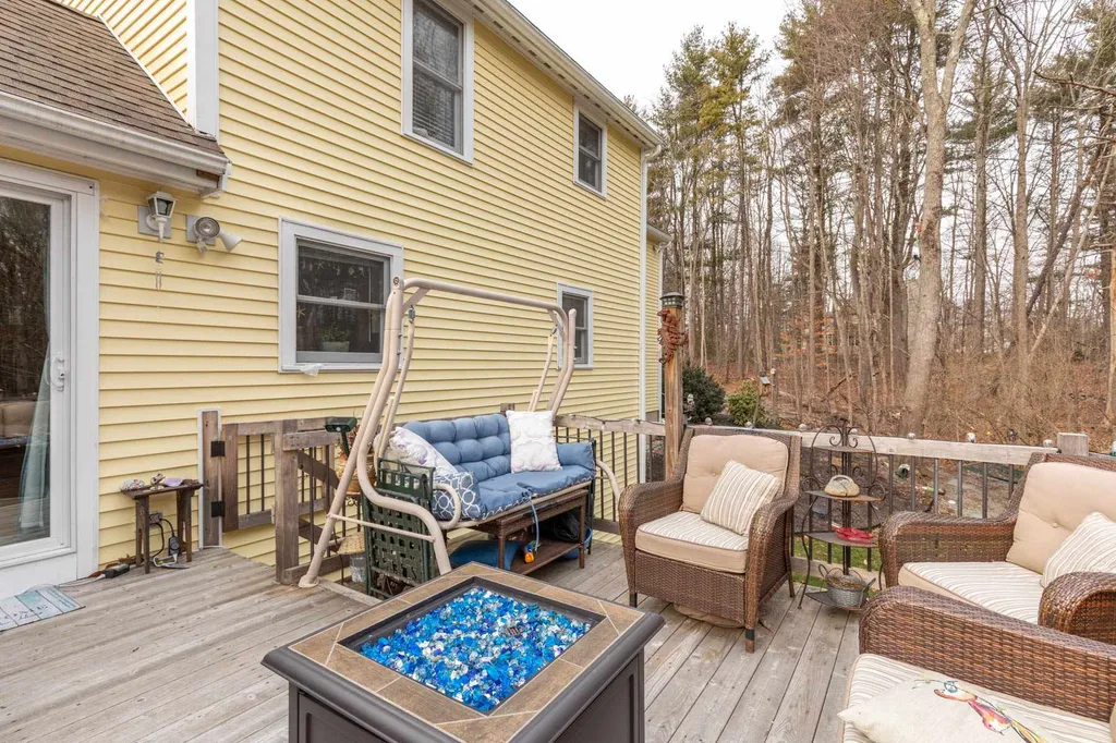 7 Alderwood Drive Stratham NH 03885