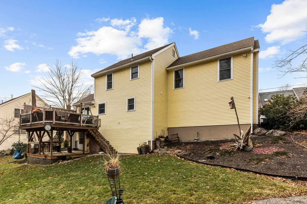 7 Alderwood Drive Stratham NH 03885