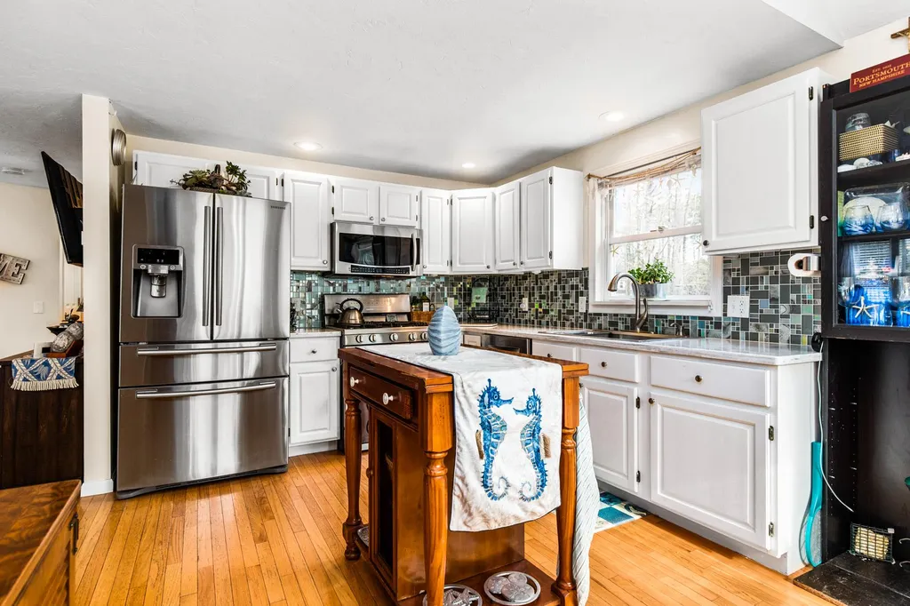 7 Alderwood Drive Stratham NH 03885