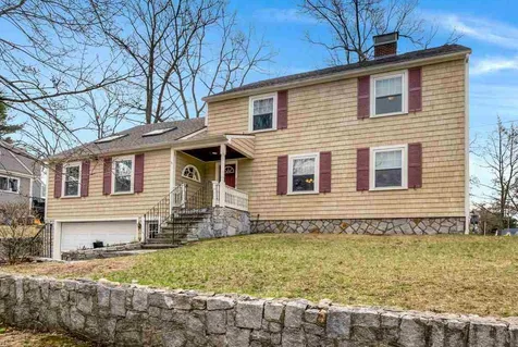 215 North Street Manchester NH 03104