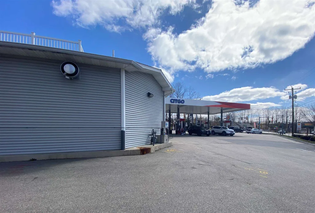 52 Central Avenue Dover NH 03820