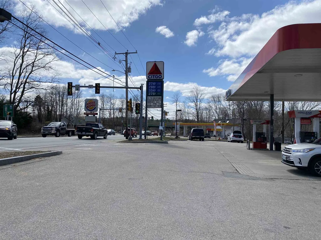 52 Central Avenue Dover NH 03820