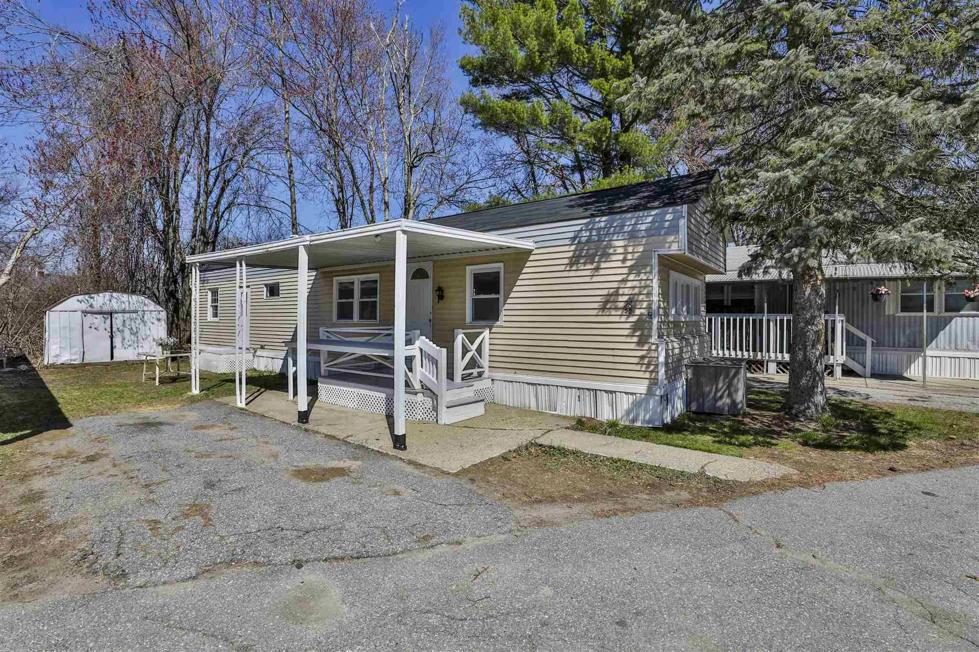 28 Friendship Drive Salem NH 03079