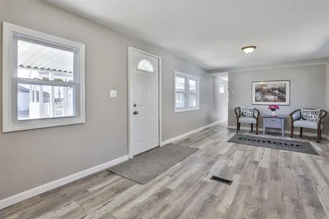 28 Friendship Drive Salem NH 03079