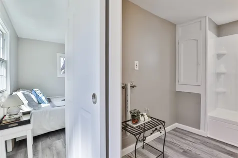 28 Friendship Drive Salem NH 03079