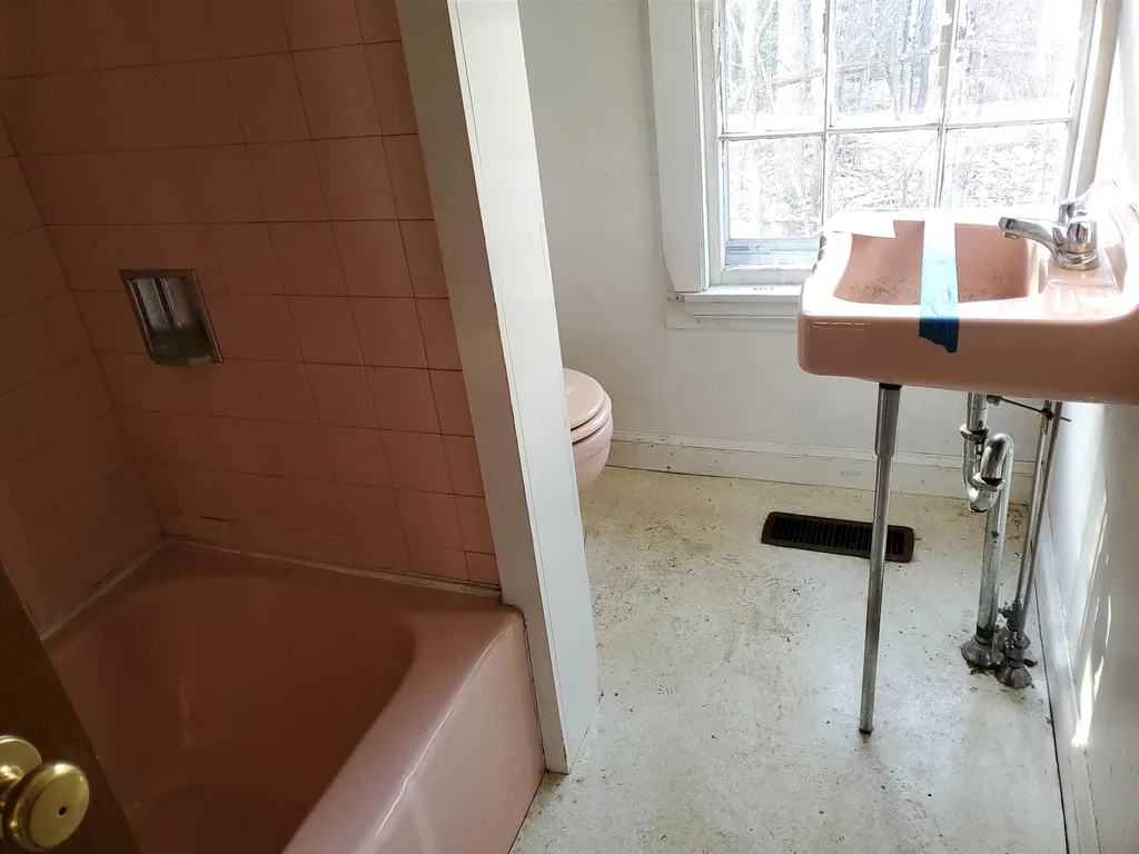 55 Water Street Bradford NH 03221