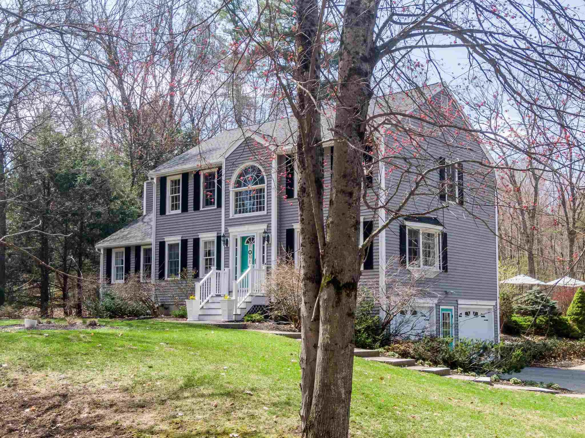 7 Drake Lane Derry NH 03038