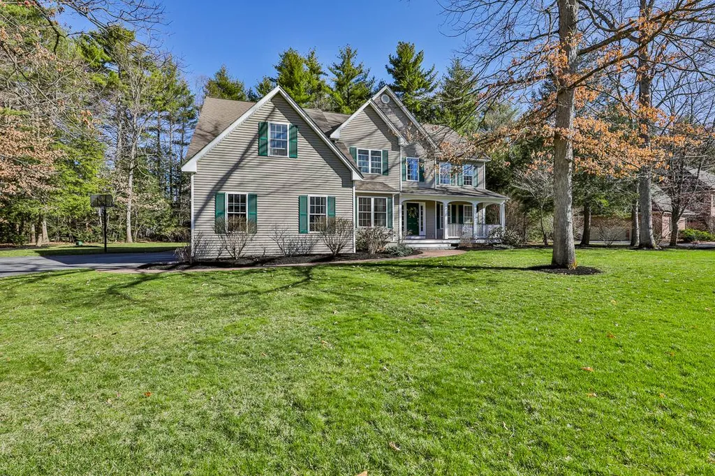 5 Mosswood Circle Amherst NH 03031