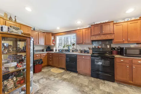 6 Garden Drive Allenstown NH 03275
