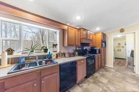 6 Garden Drive Allenstown NH 03275