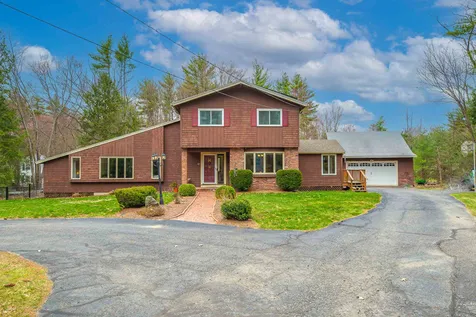 42 River Road Stratham NH 03885