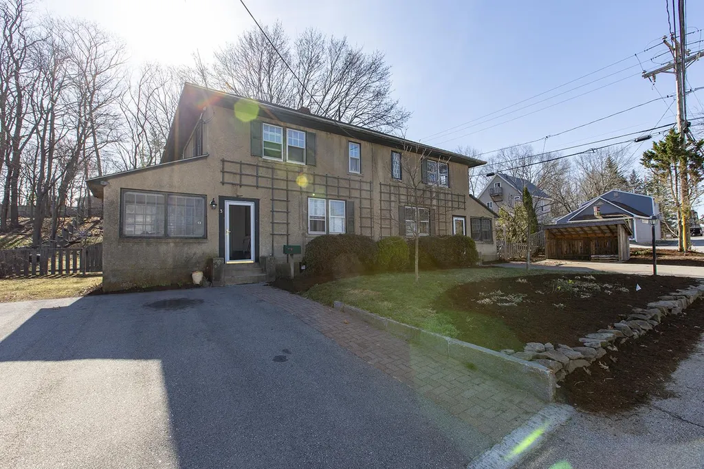1-3 Beech Street Newmarket NH 03857