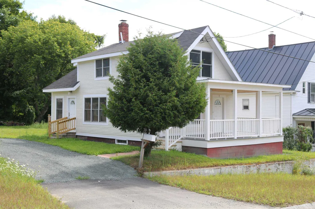 1 Blacksmith Street Lebanon NH 03766