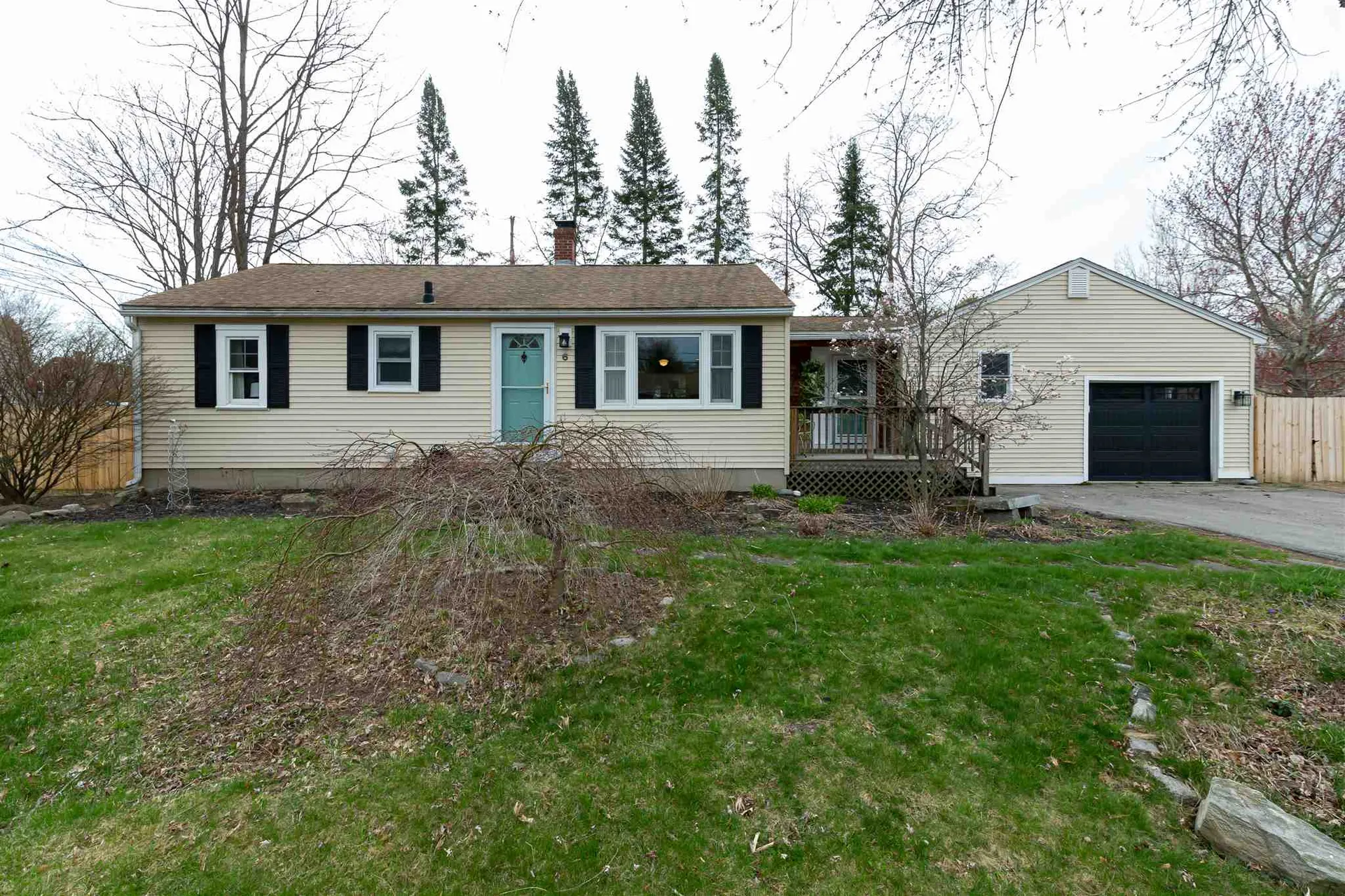 6 Leary Court Exeter NH 03833