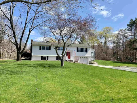 3 Willow Lane Londonderry NH 03053