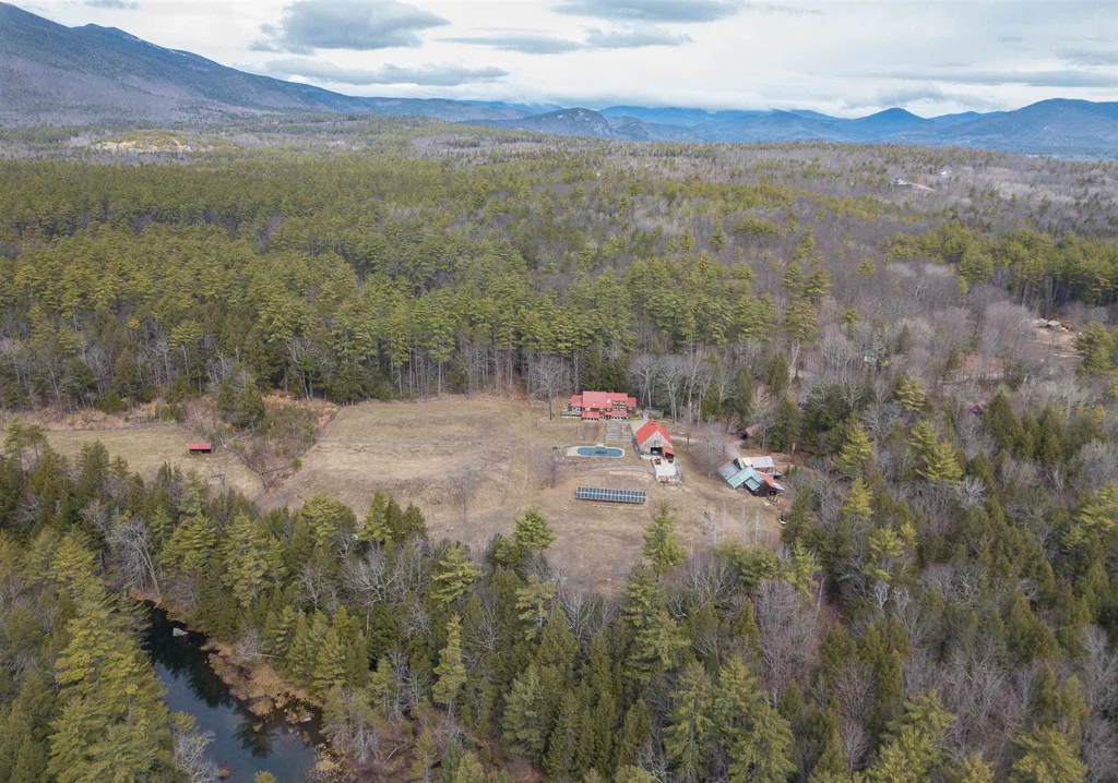 597 Passaconaway Road Conway NH 03818