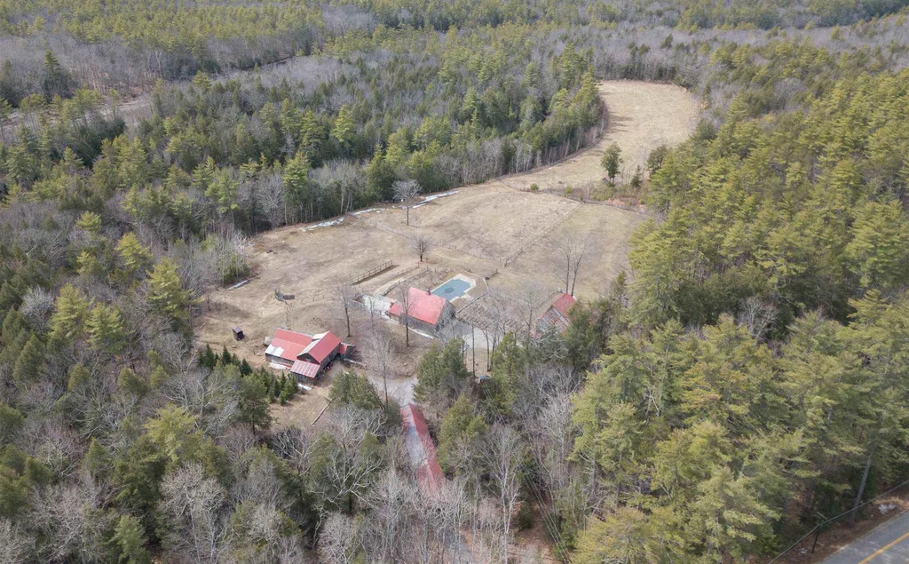 597 Passaconaway Road Conway NH 03818