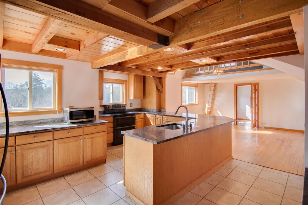 597 Passaconaway Road Conway NH 03818