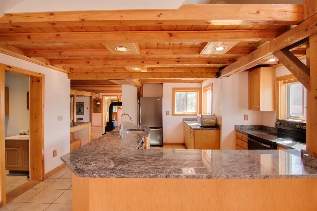 597 Passaconaway Road Conway NH 03818