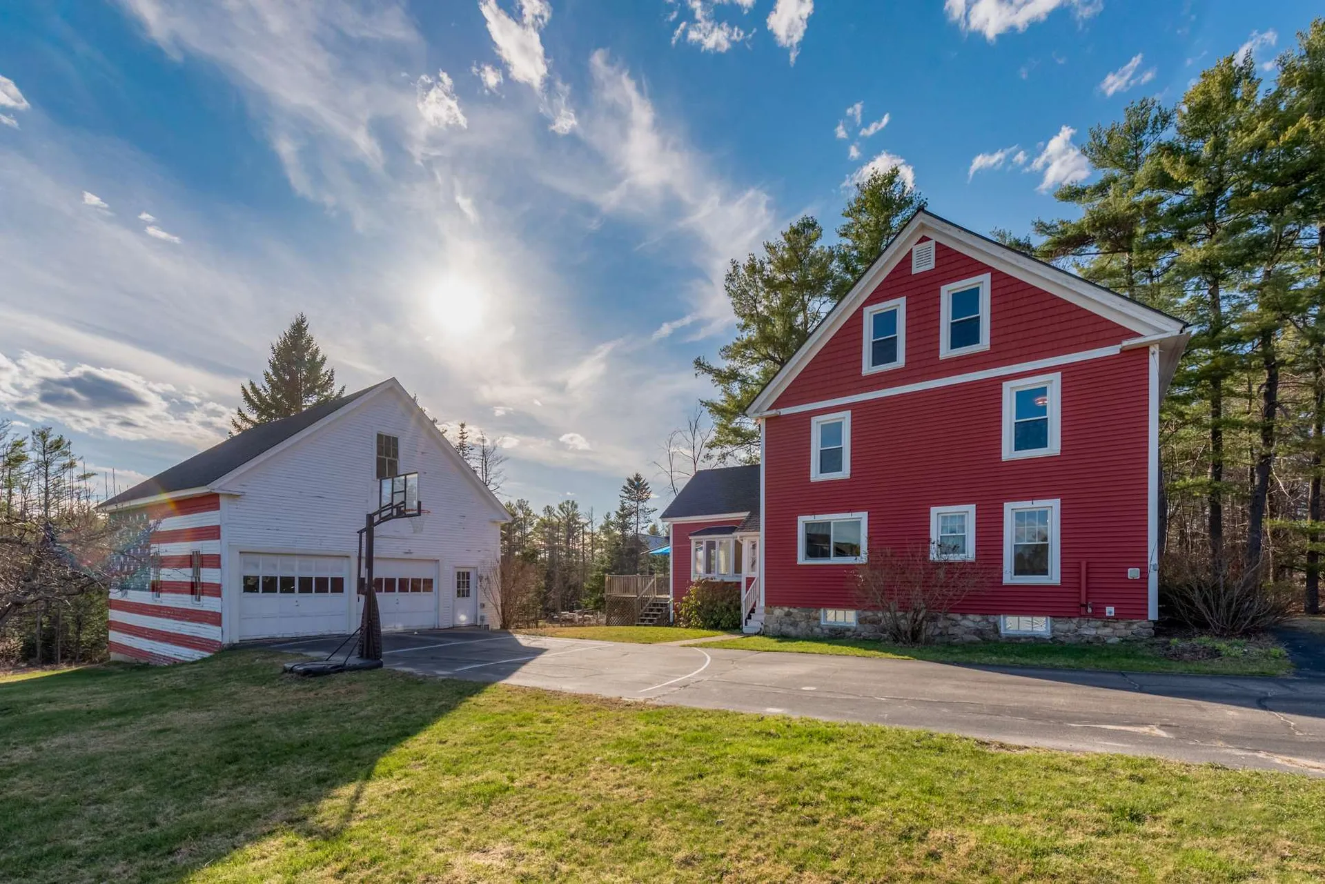 82 Barrett Road New London NH 03257
