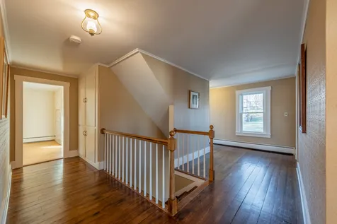 82 Barrett Road New London NH 03257