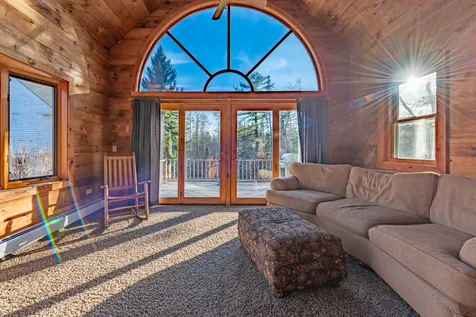 82 Barrett Road New London NH 03257