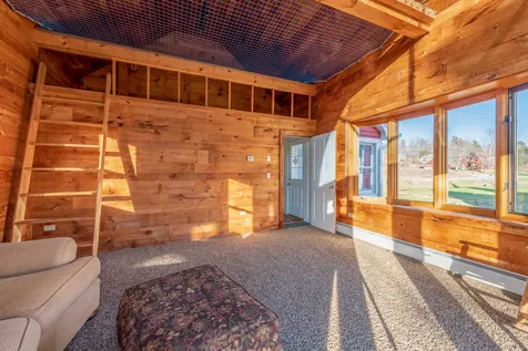 82 Barrett Road New London NH 03257