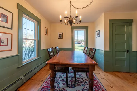 82 Barrett Road New London NH 03257