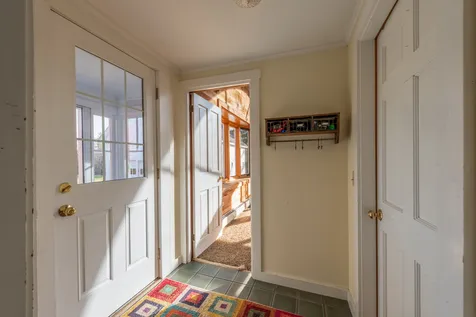 82 Barrett Road New London NH 03257
